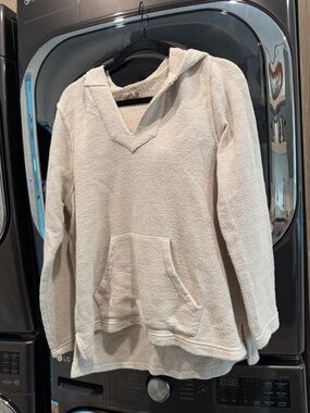 Women’s Cream Hooded Pullover Top